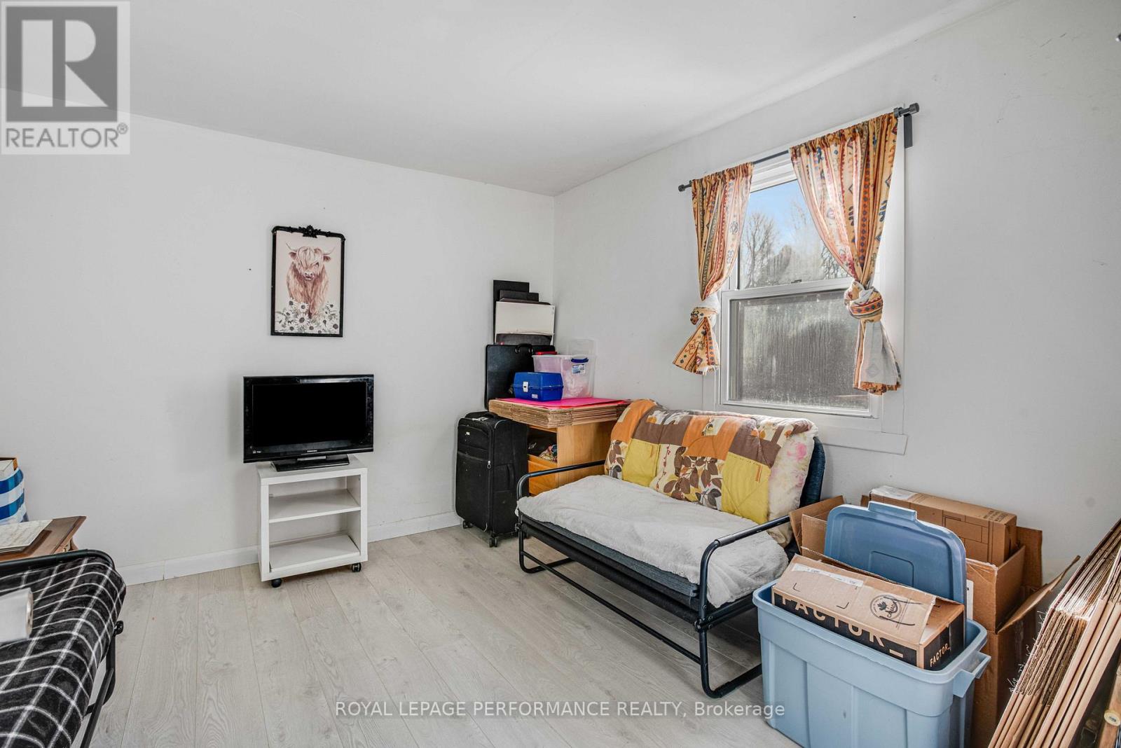 2082 Sandy Hill Road