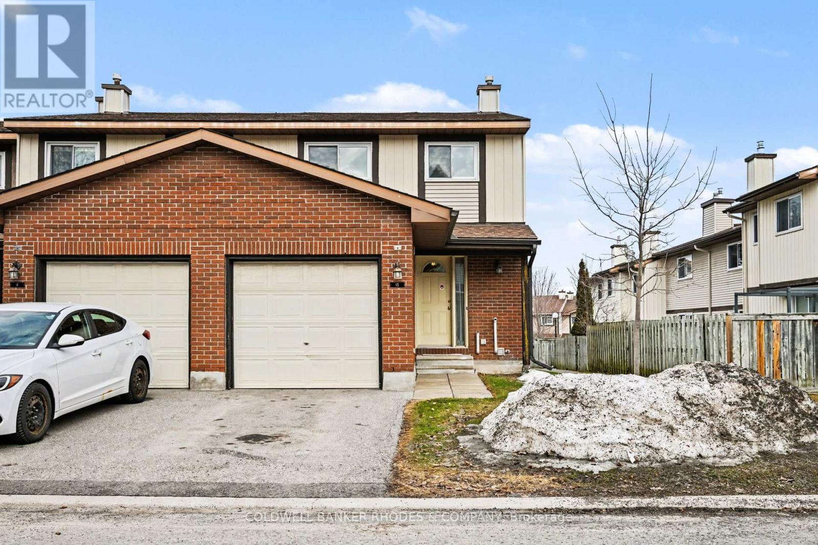 13 Clarkson Crescent
