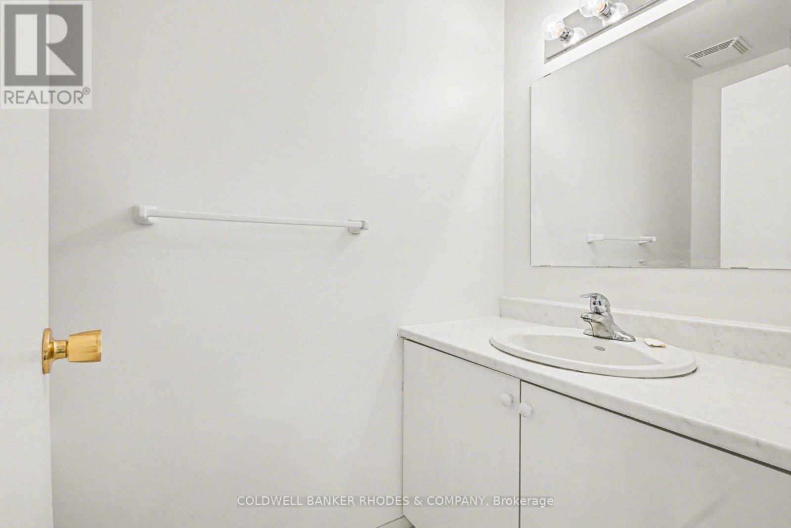 13 Clarkson Crescent