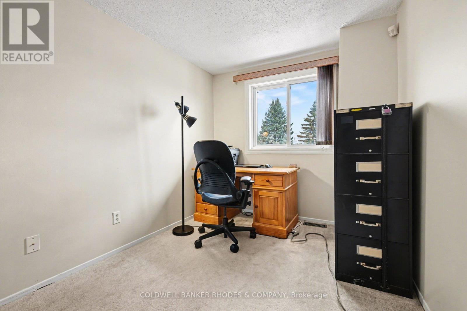 13 Clarkson Crescent