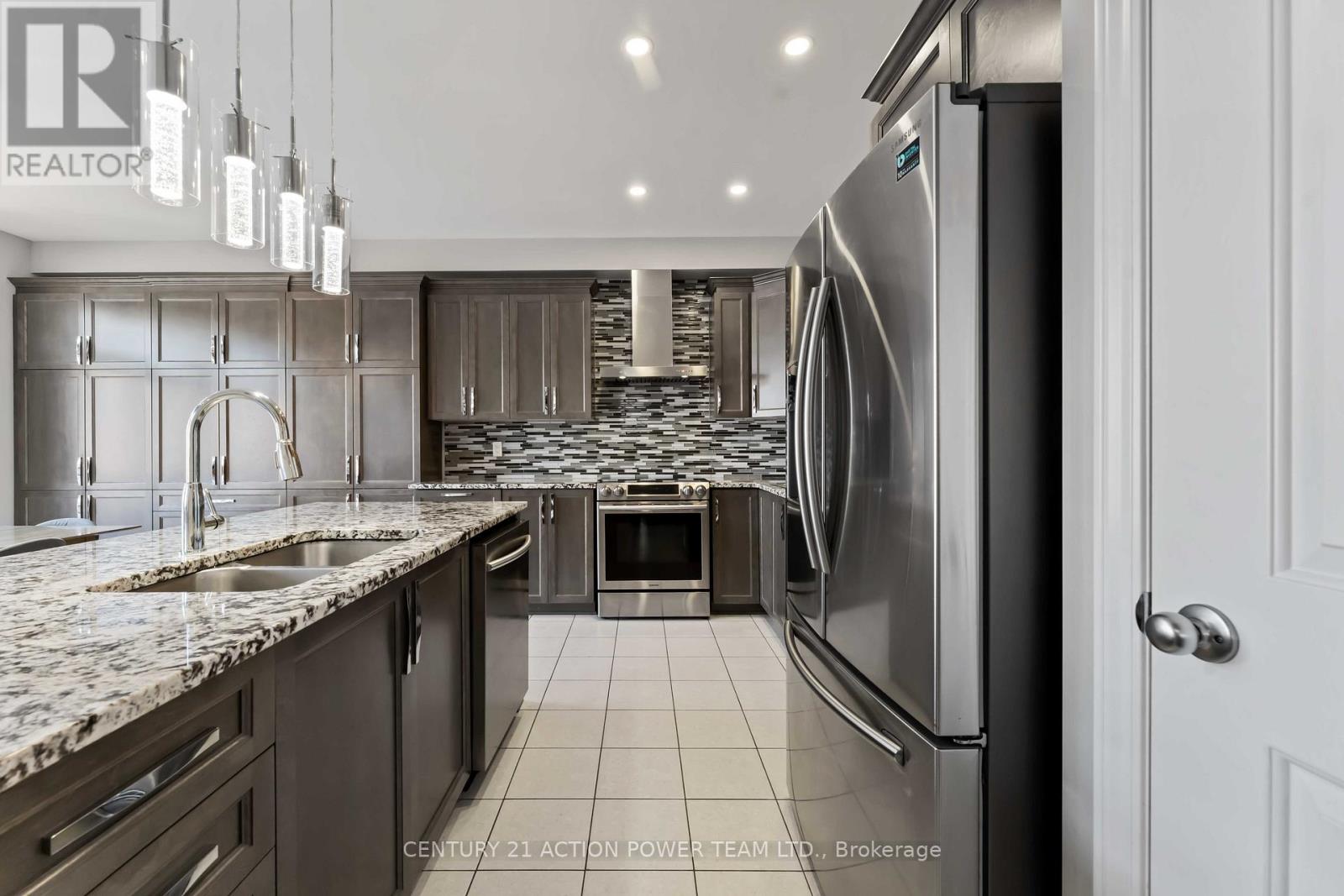 54 Malachigan Crescent