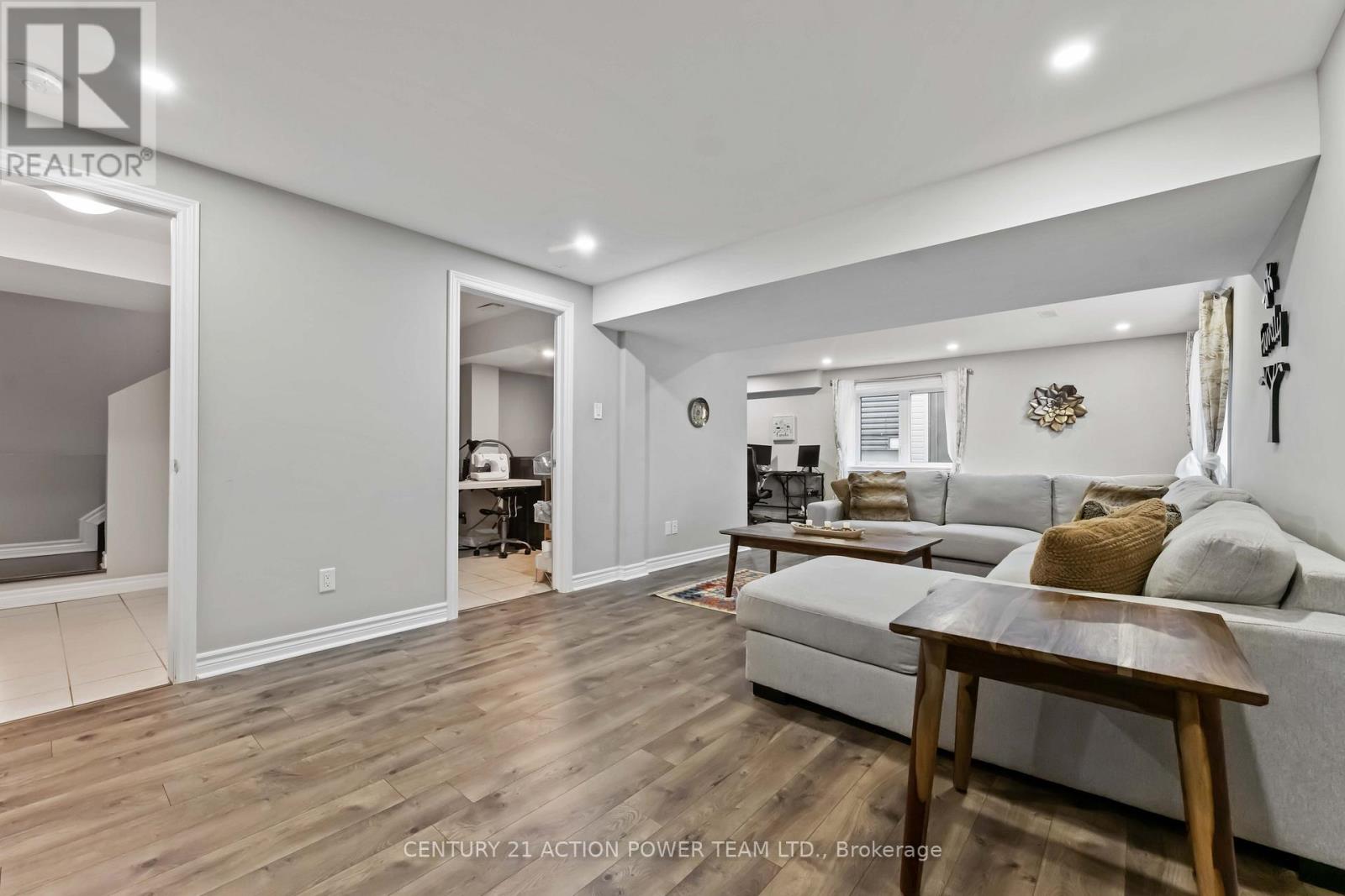 54 Malachigan Crescent