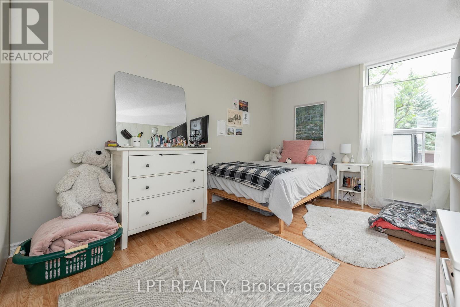 #206 - 1177 Belanger Avenue