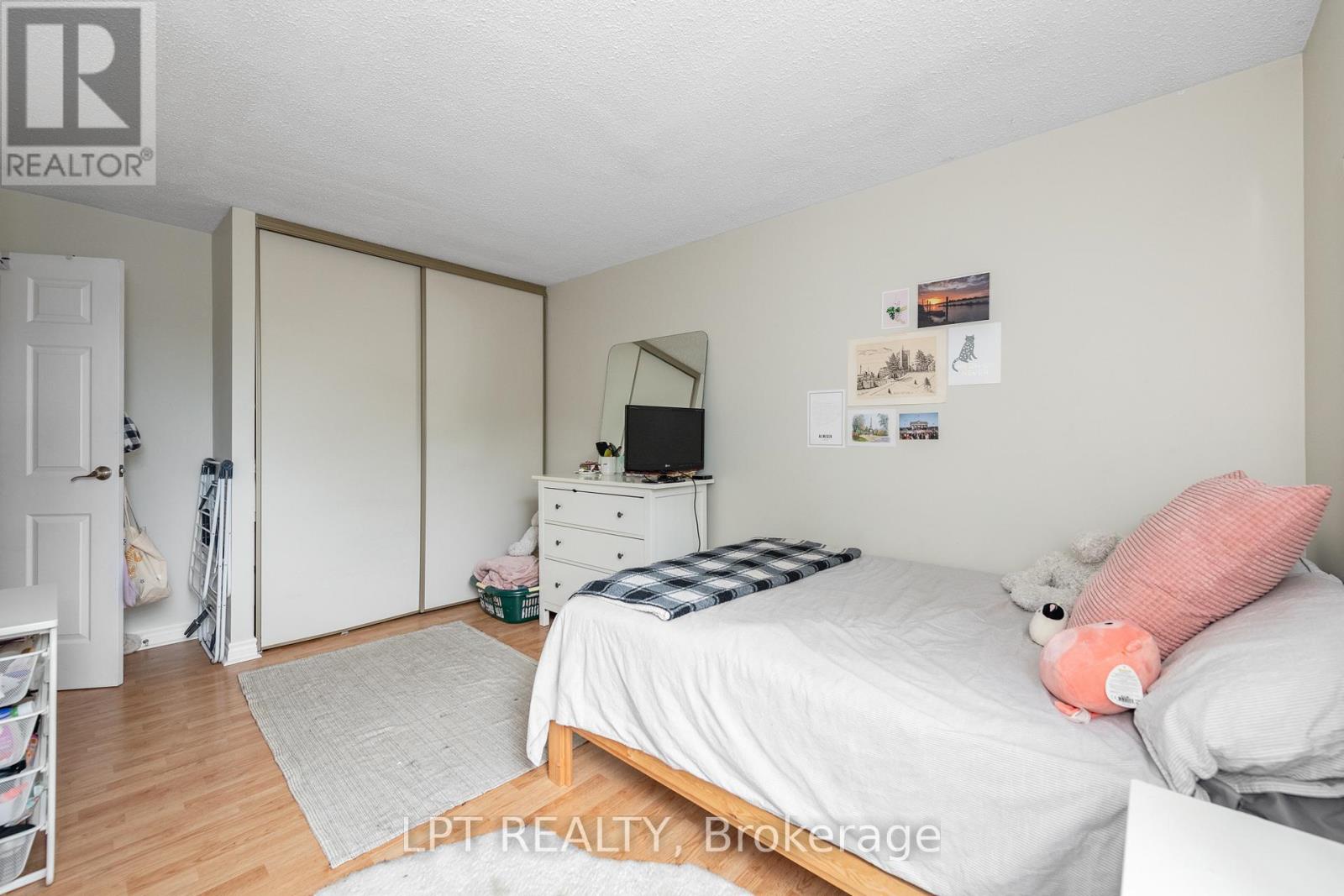 #206 - 1177 Belanger Avenue