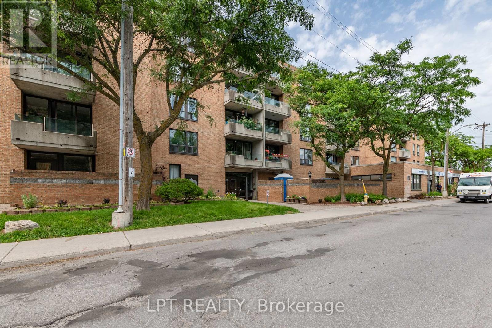 #206 - 1177 Belanger Avenue