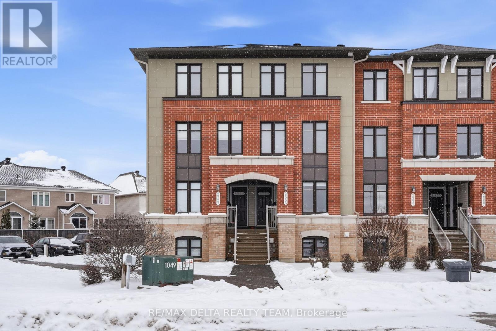 121 - 2333 Esprit Drive