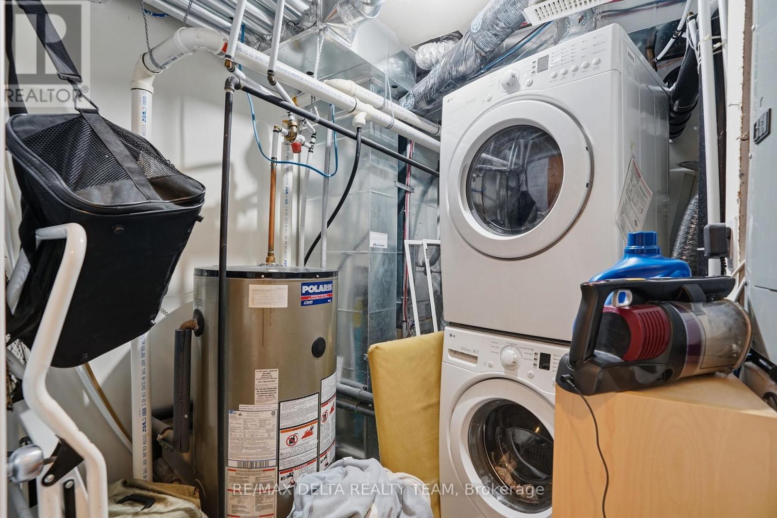 121 - 2333 Esprit Drive