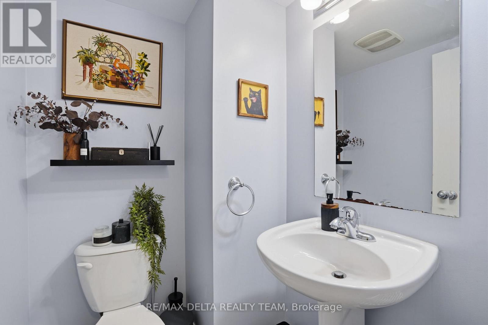 121 - 2333 Esprit Drive