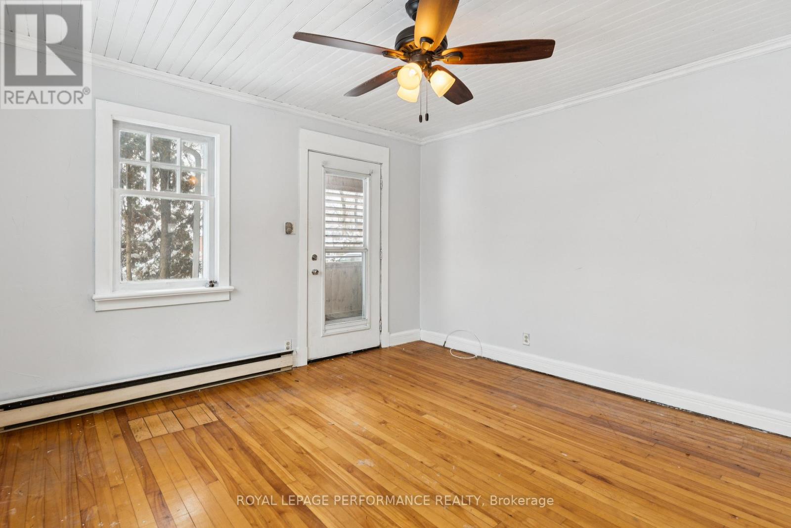 121 Elizabeth Street