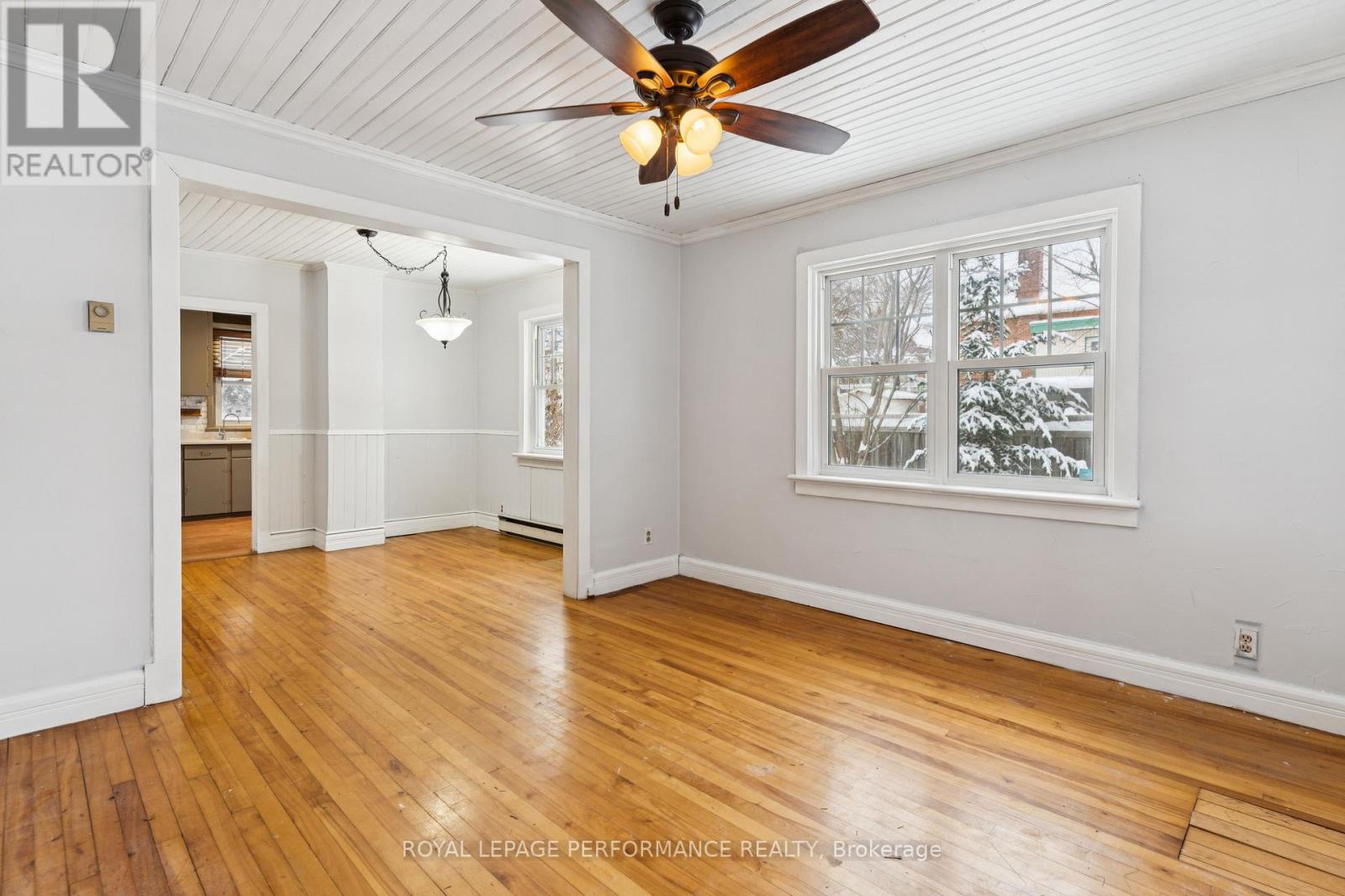 121 Elizabeth Street