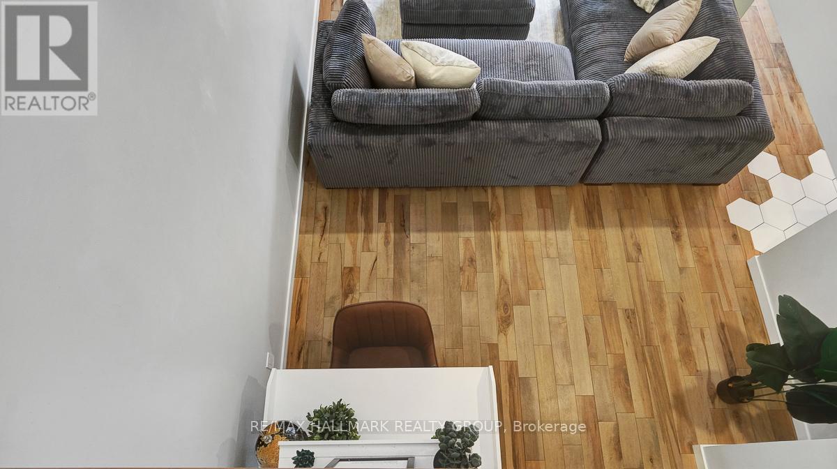 78 Havenhurst Crescent