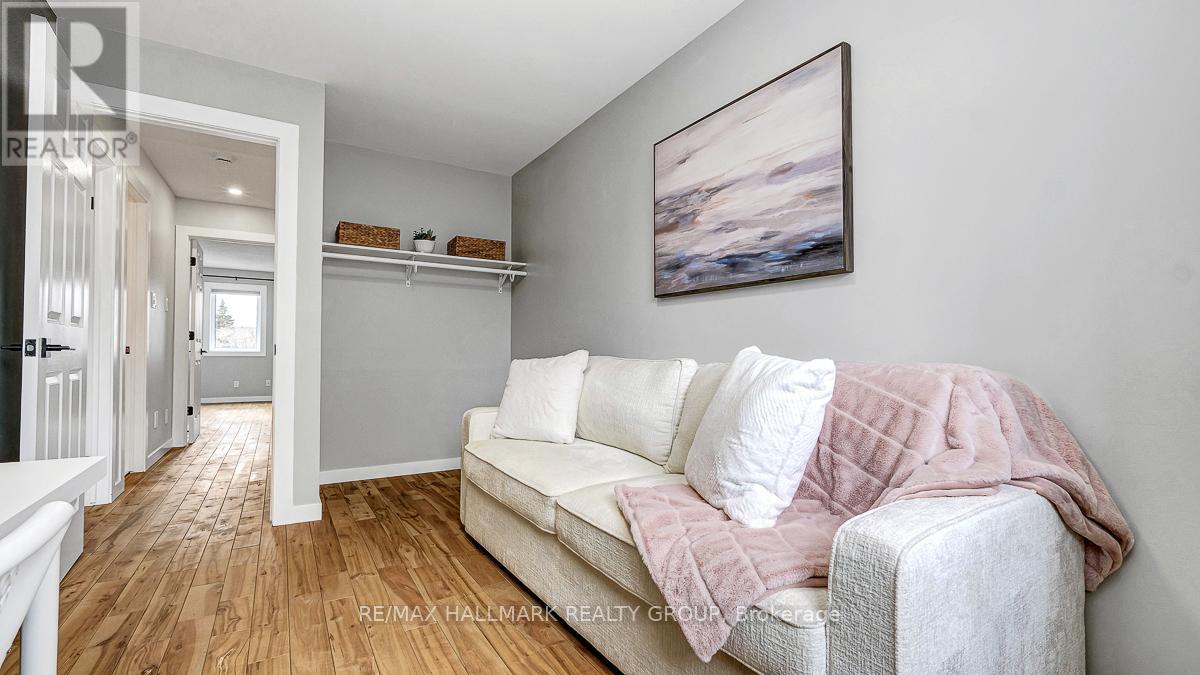 78 Havenhurst Crescent