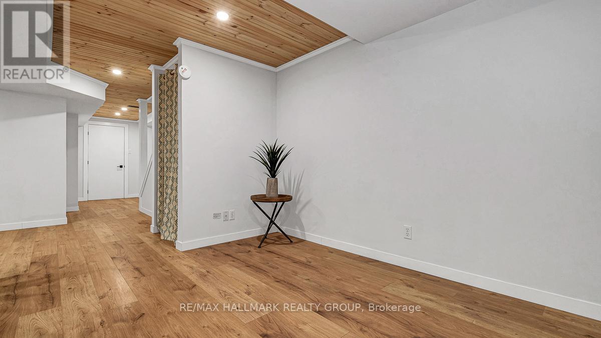 78 Havenhurst Crescent