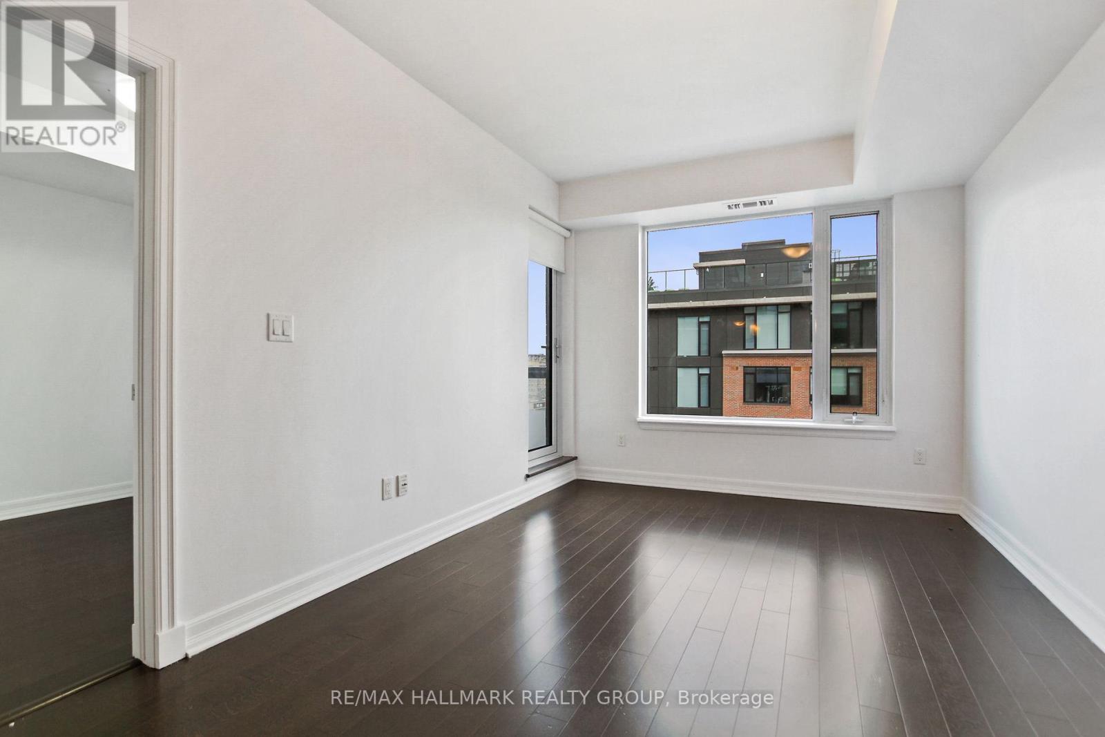 814 - 238 Besserer Street