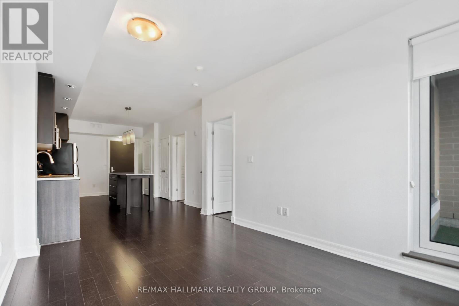 814 - 238 Besserer Street