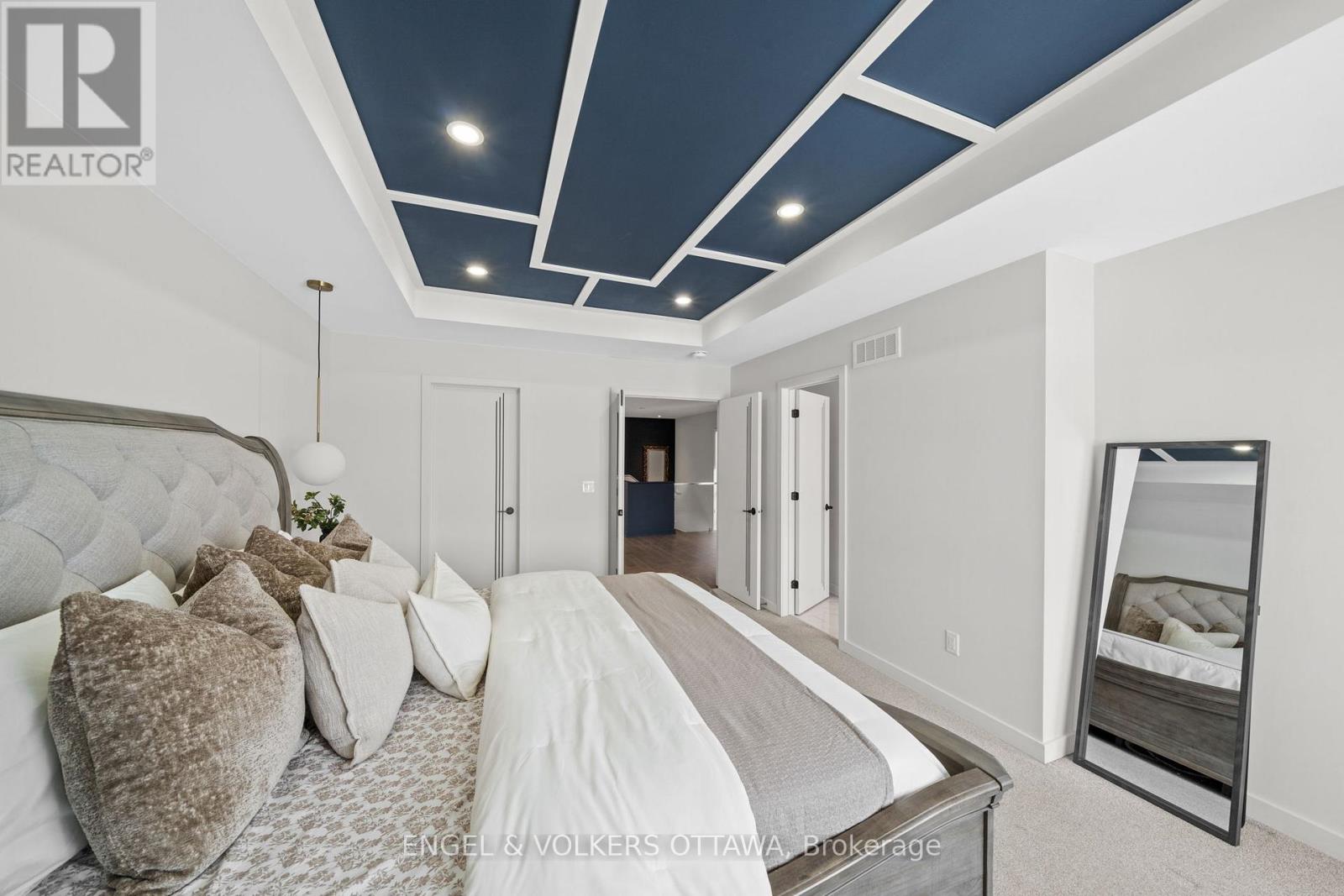 250 Shuttleworth Drive