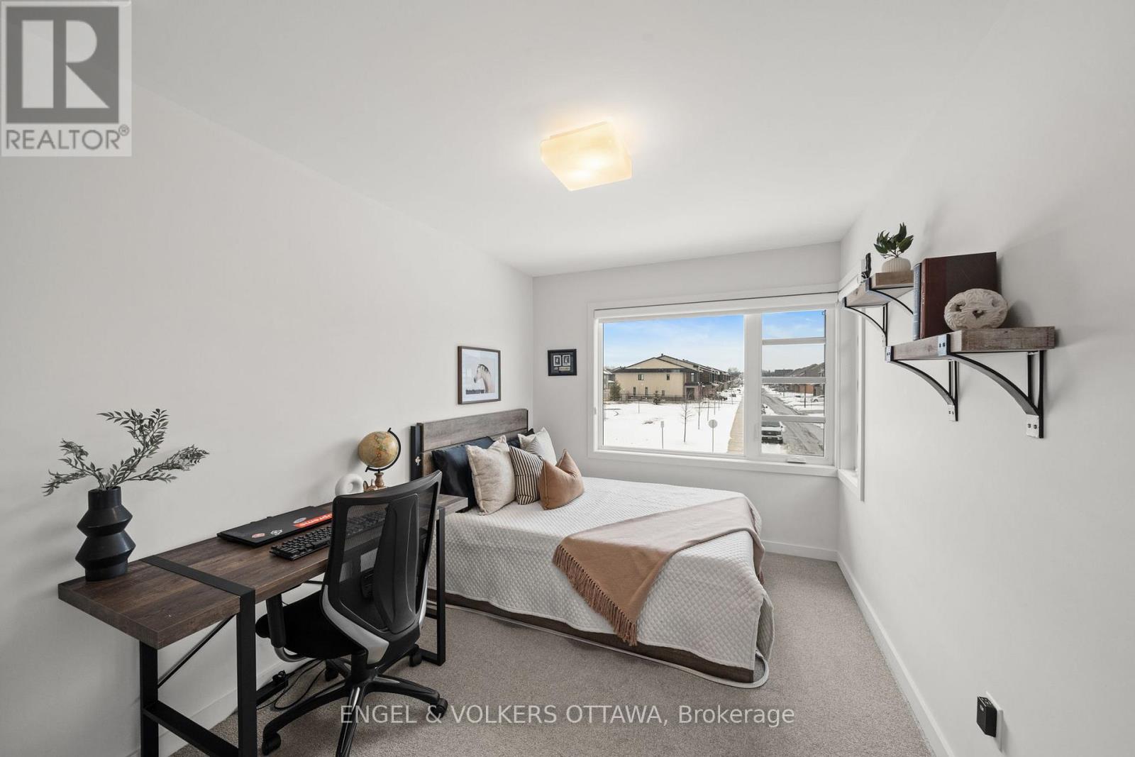 250 Shuttleworth Drive