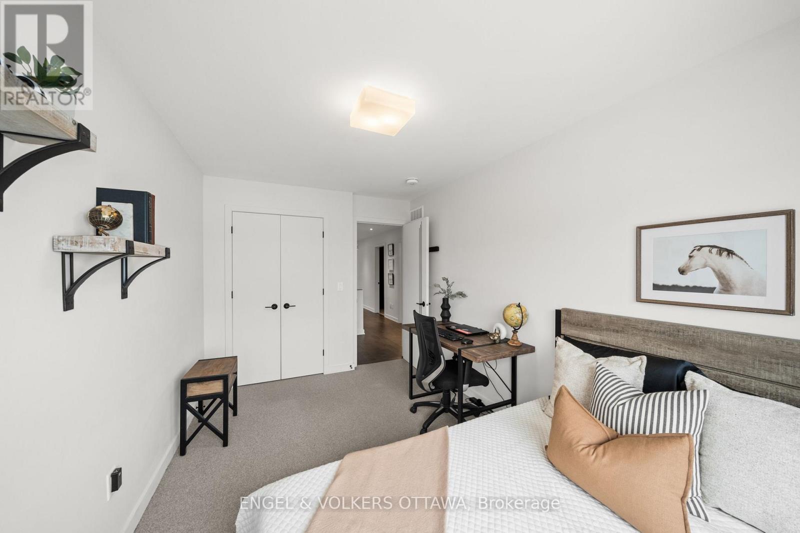 250 Shuttleworth Drive