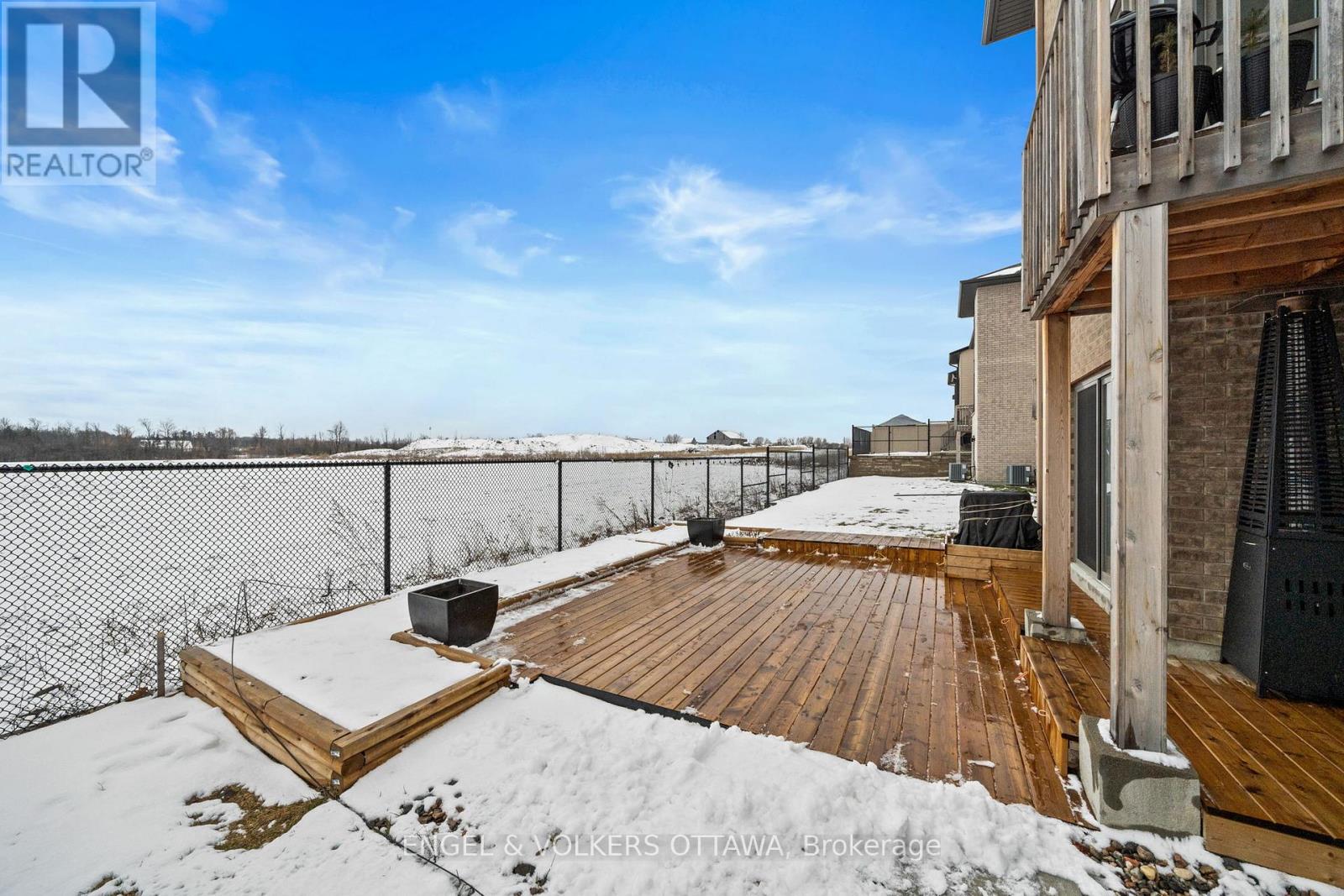 250 Shuttleworth Drive