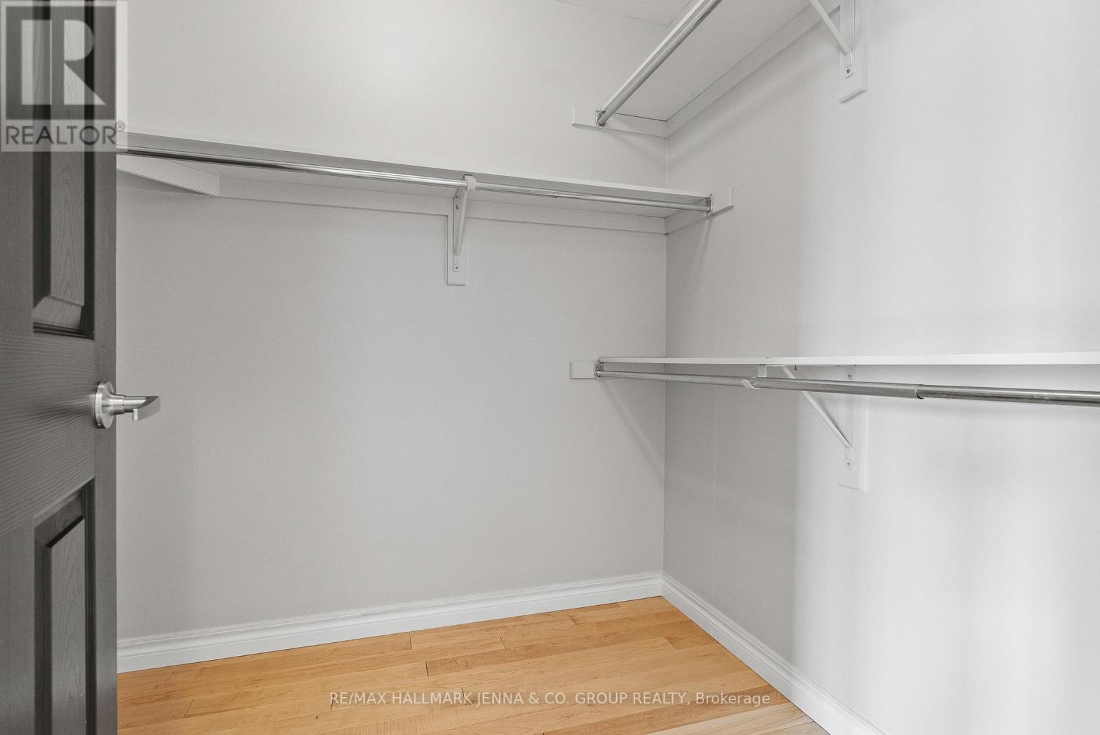 2649 Fallingwater Circle