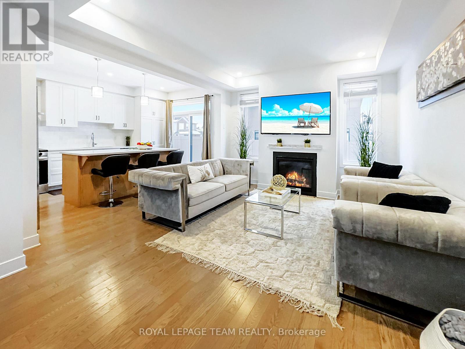 223 Turnbuckle Crescent