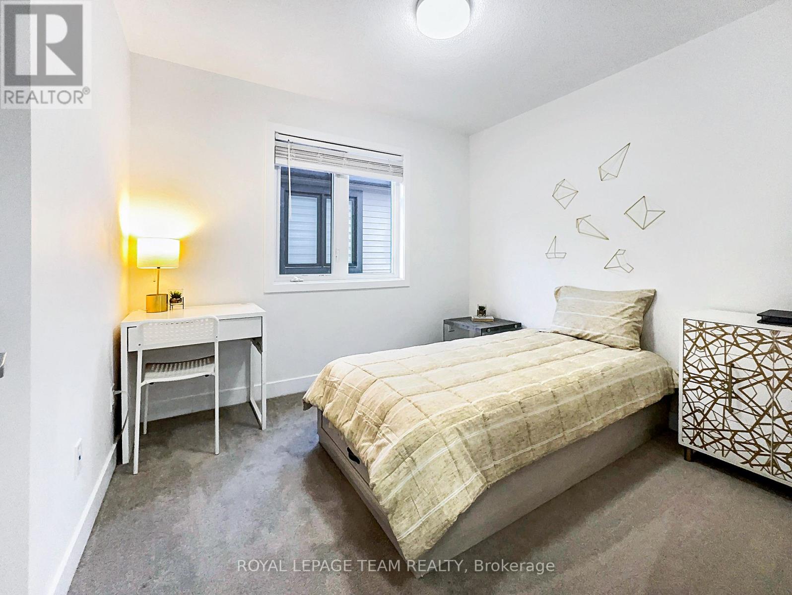 223 Turnbuckle Crescent