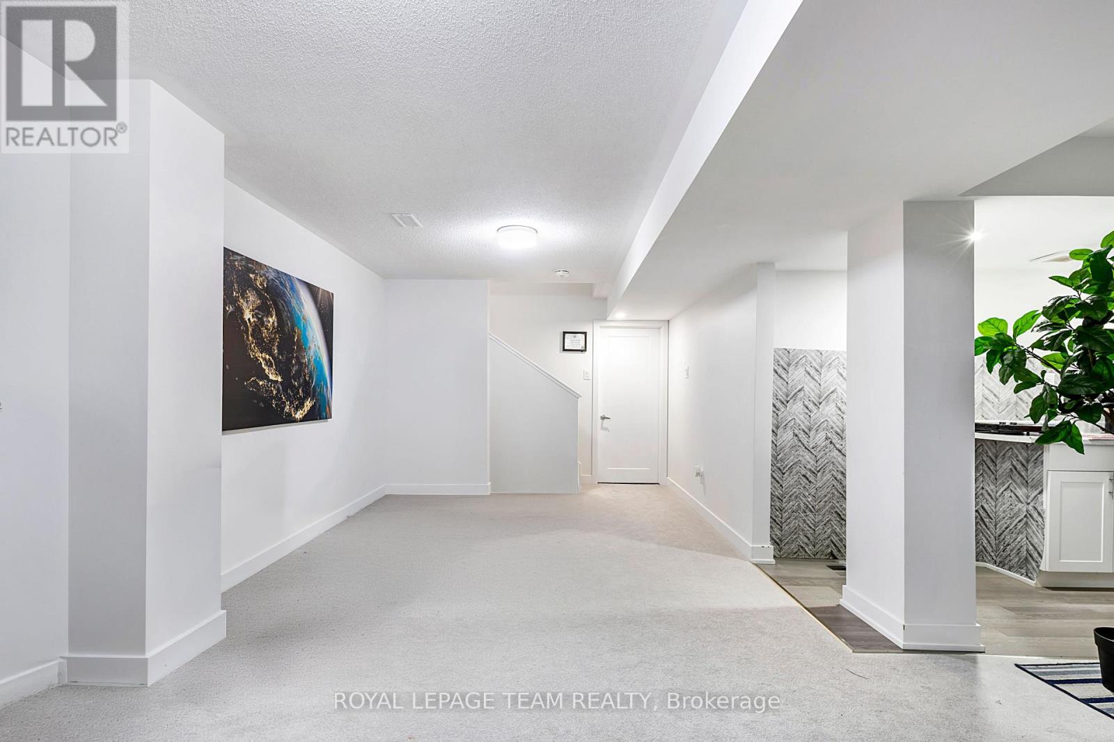 223 Turnbuckle Crescent