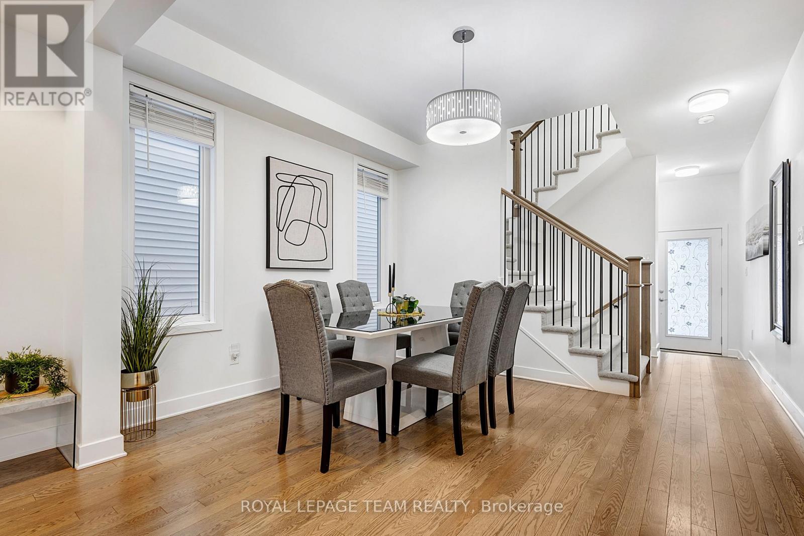 223 Turnbuckle Crescent