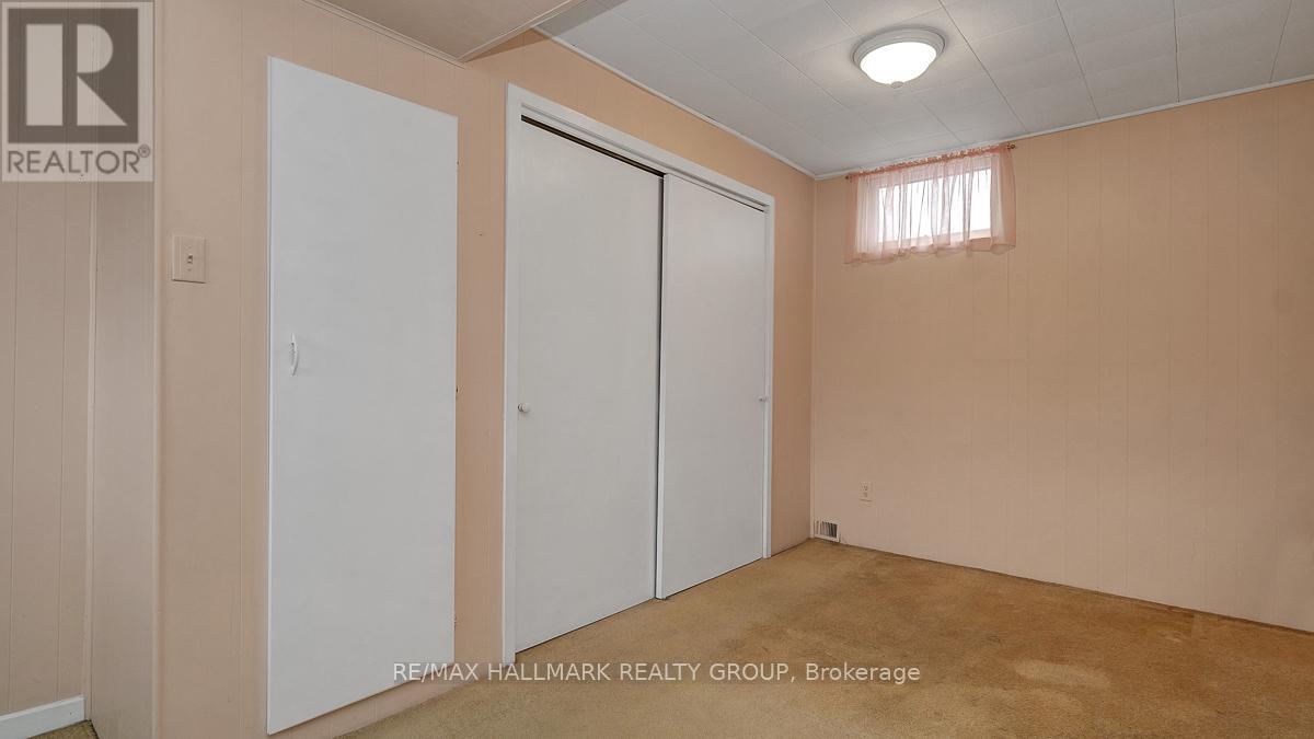 2185 Bickerton Avenue