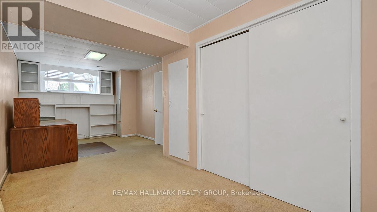 2185 Bickerton Avenue