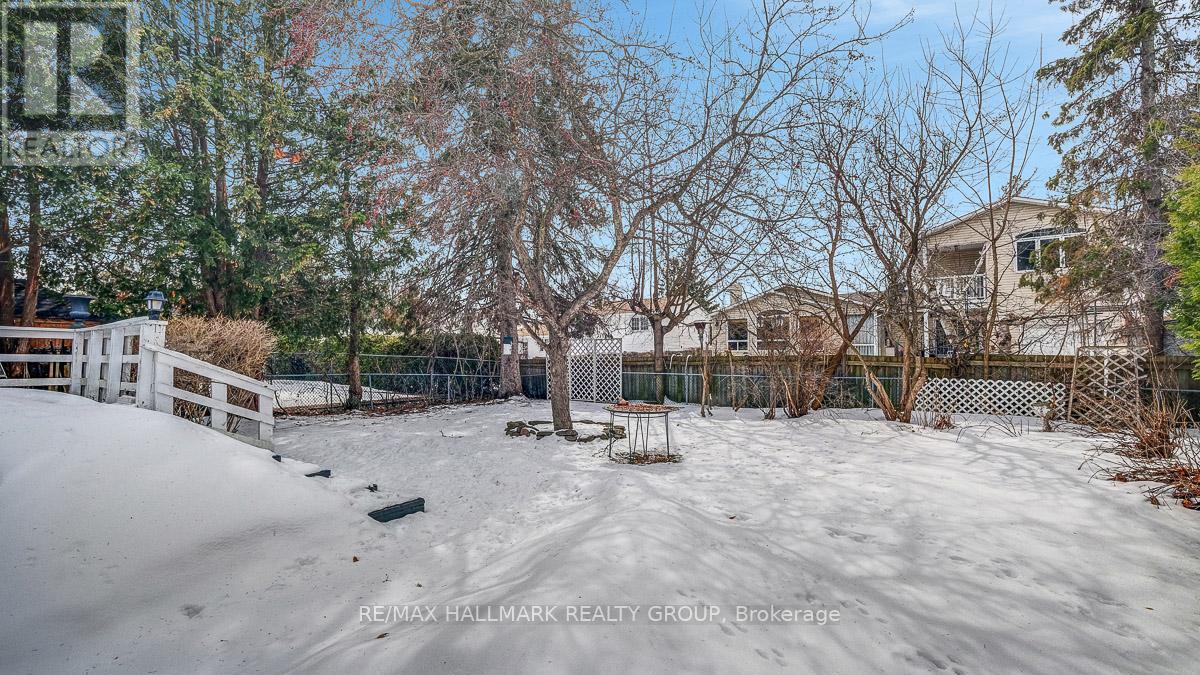 2185 Bickerton Avenue