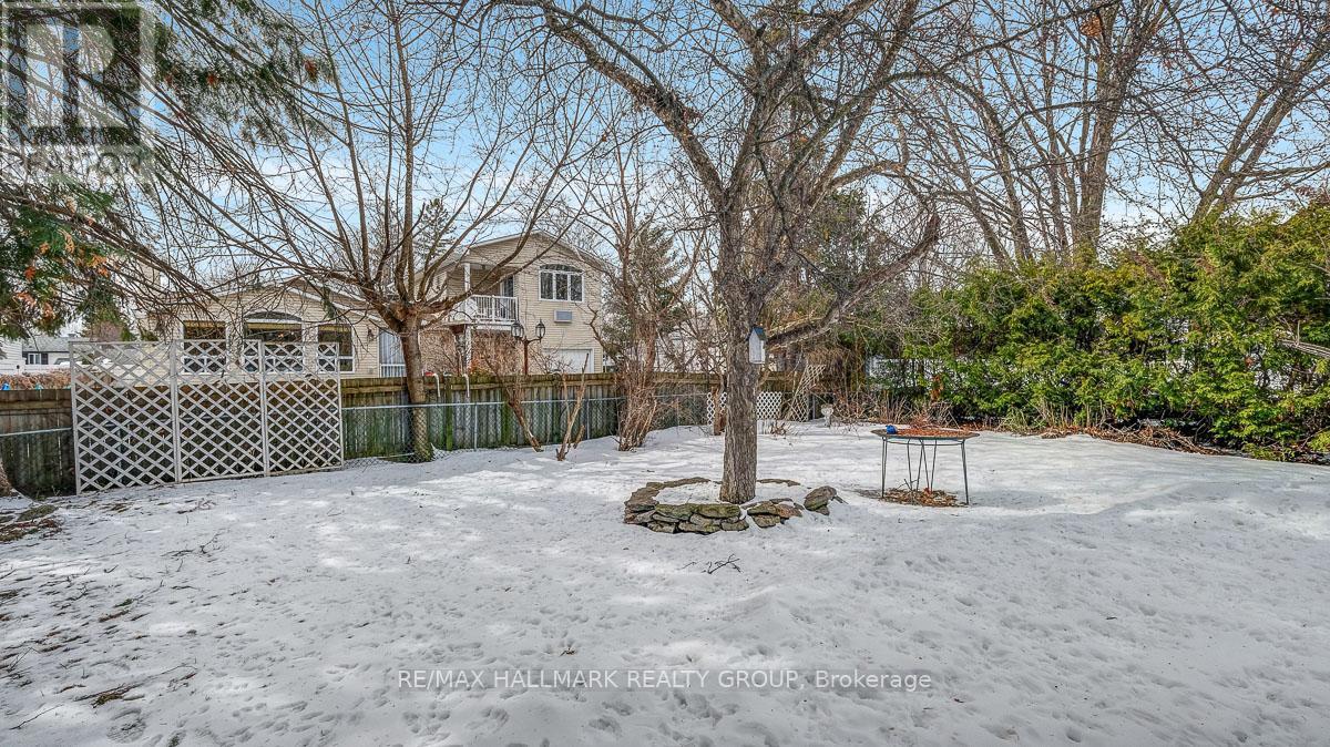 2185 Bickerton Avenue