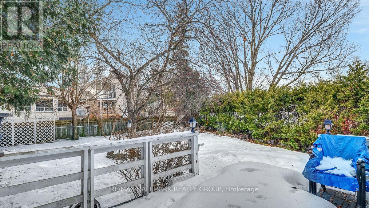 2185 Bickerton Avenue