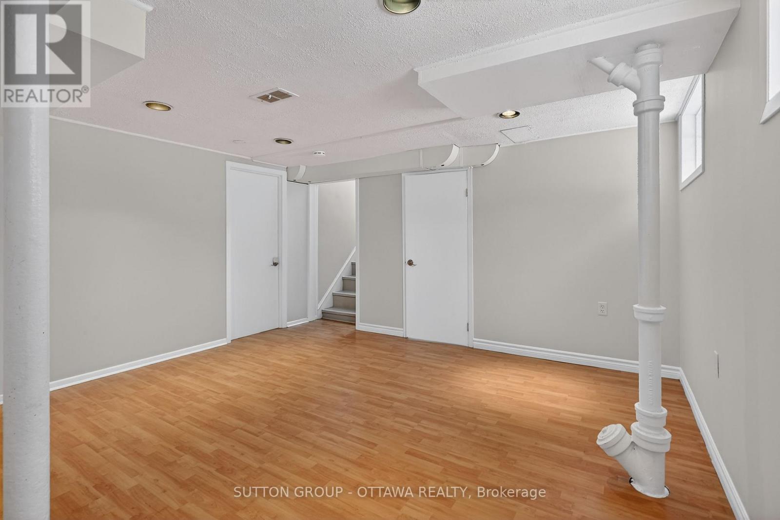 499 Neighbourhood Way