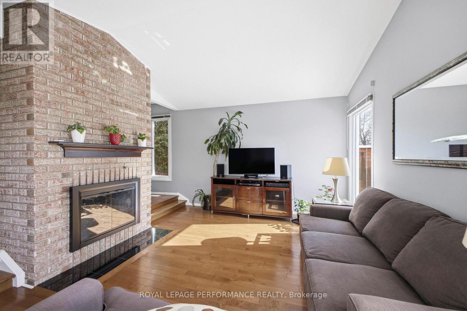 1089 St Emmanuel Terrace