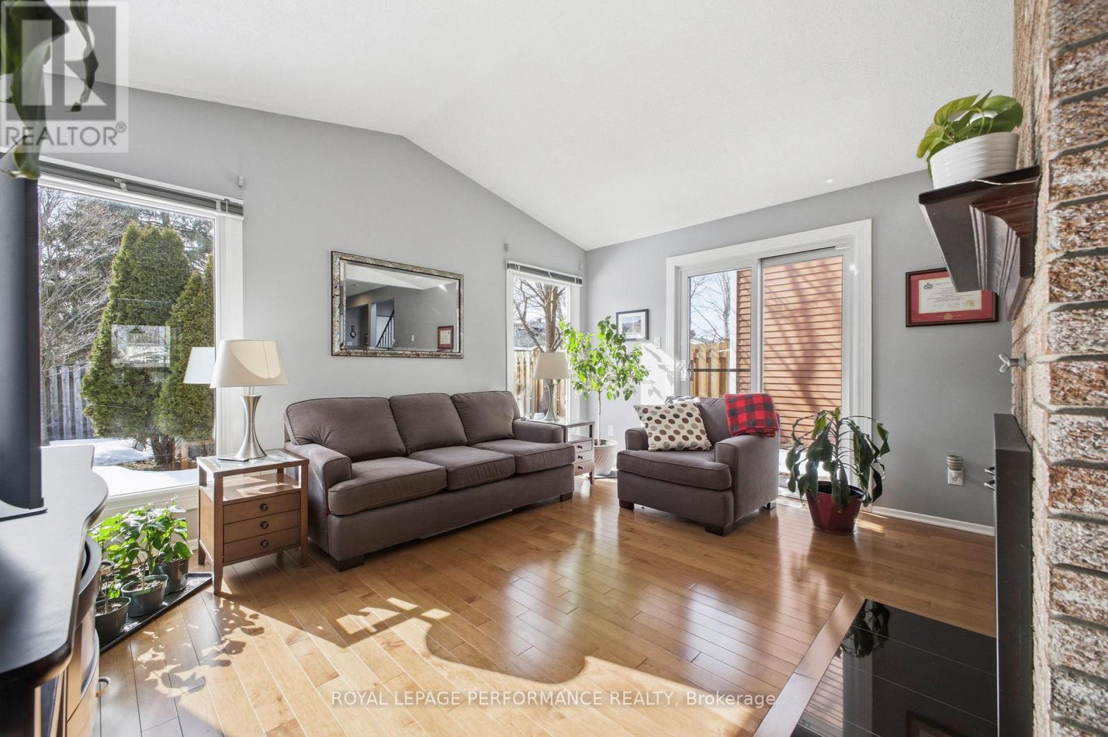 1089 St Emmanuel Terrace