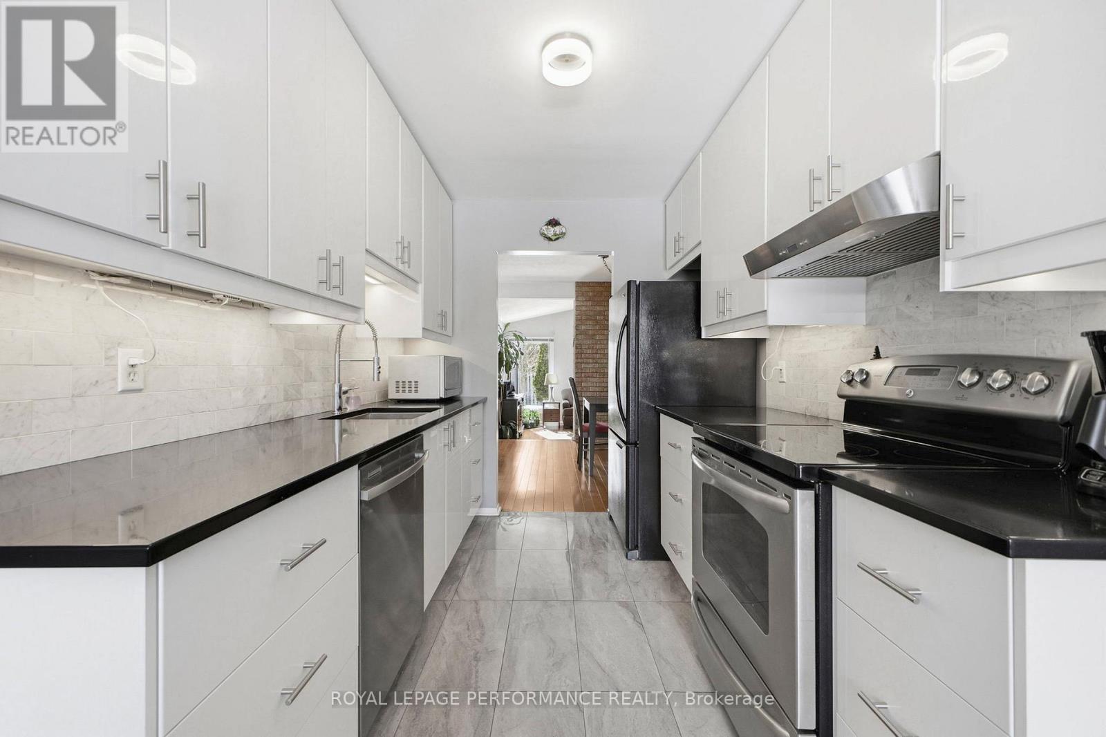 1089 St Emmanuel Terrace