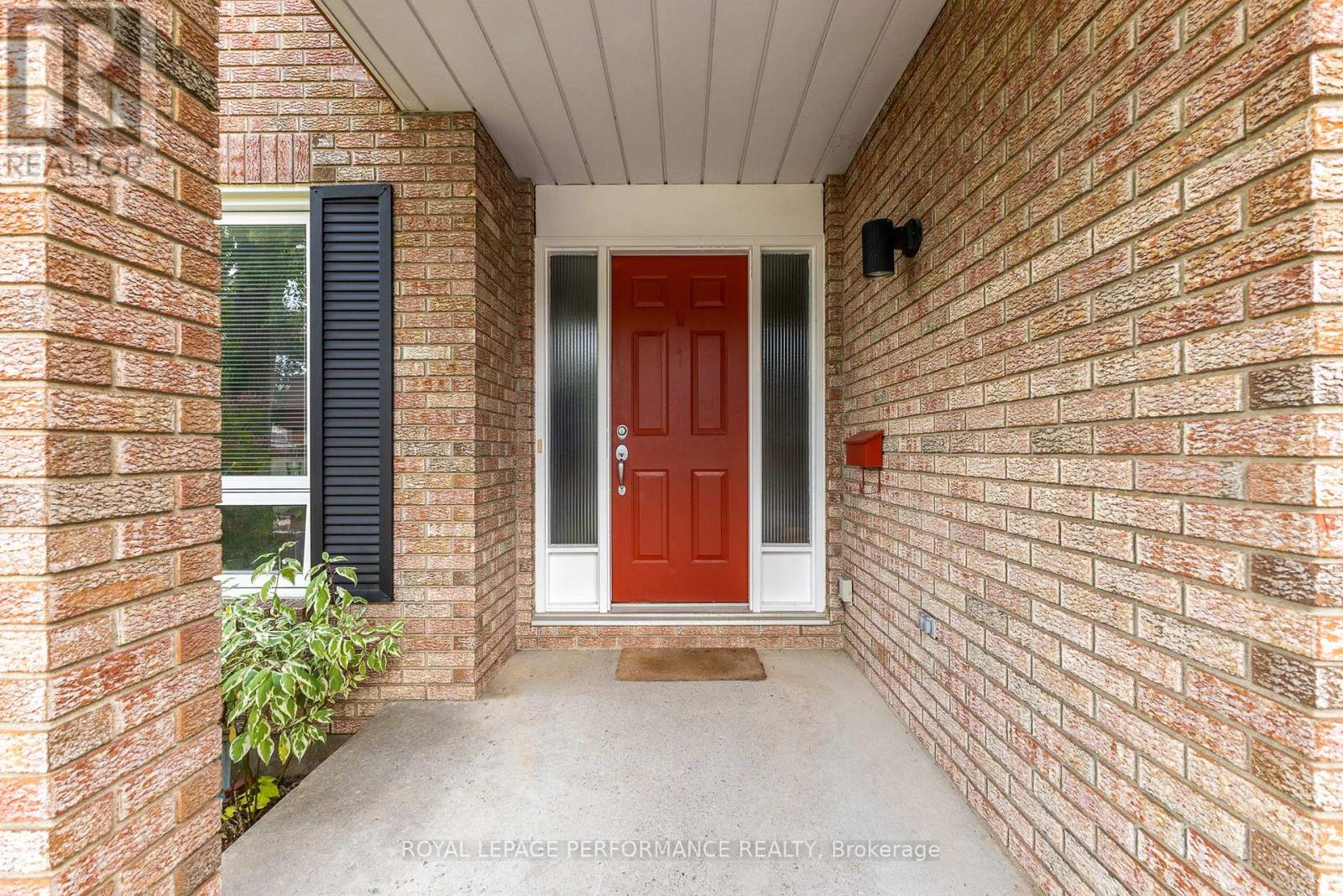 1089 St Emmanuel Terrace