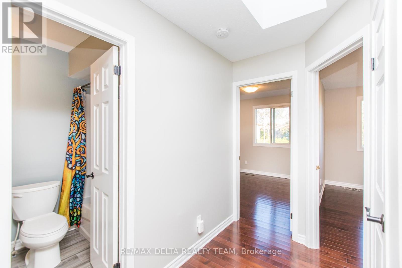 8 - 323 Monica Crescent