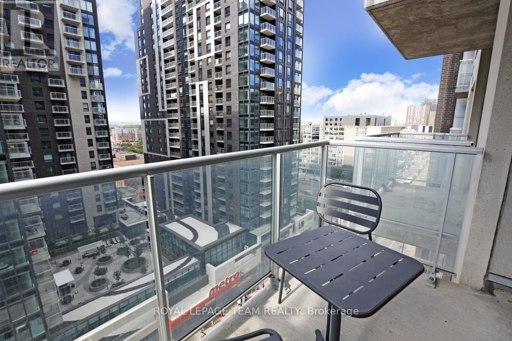 1303 - 242 Rideau Street