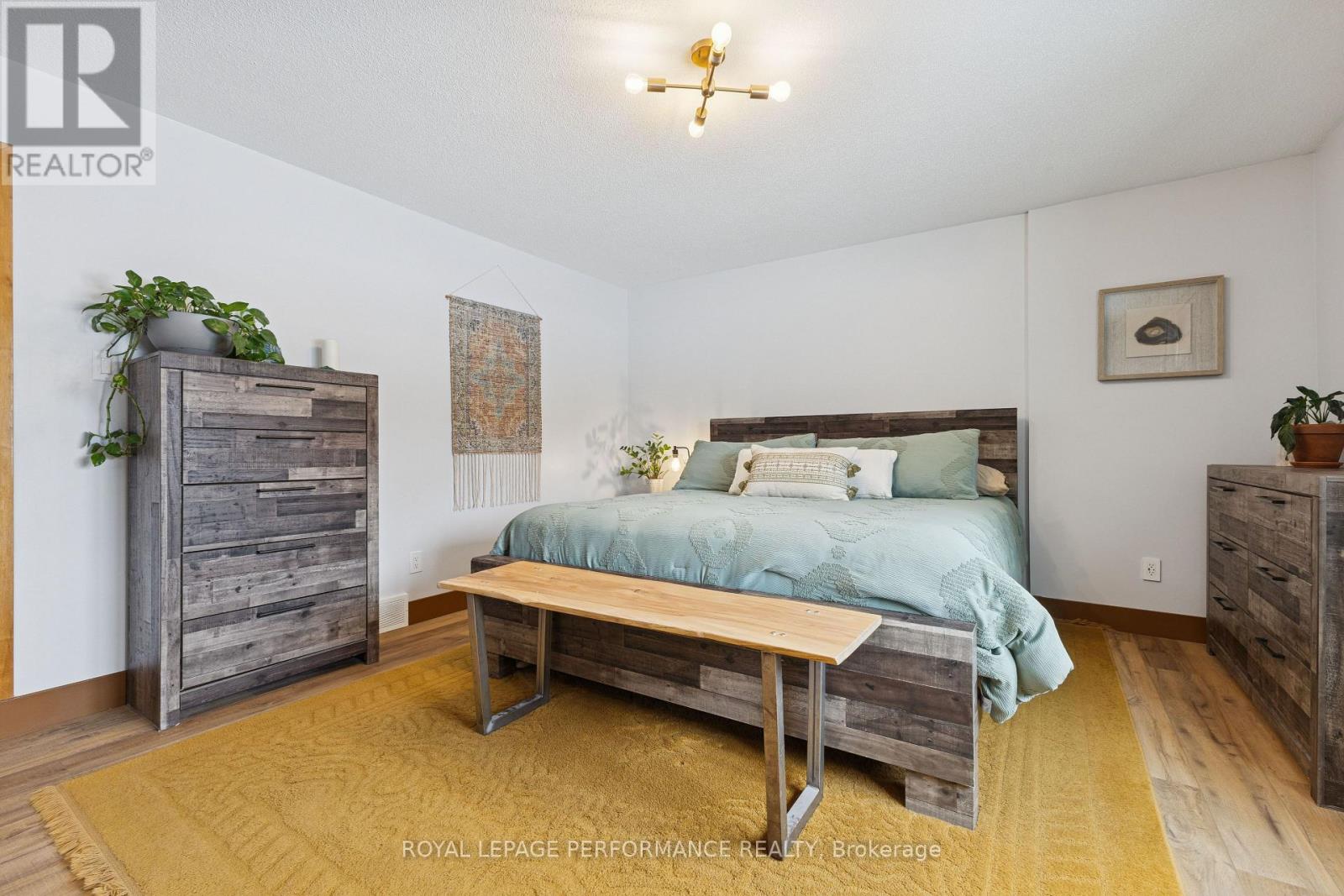 3460 Dessaint Street