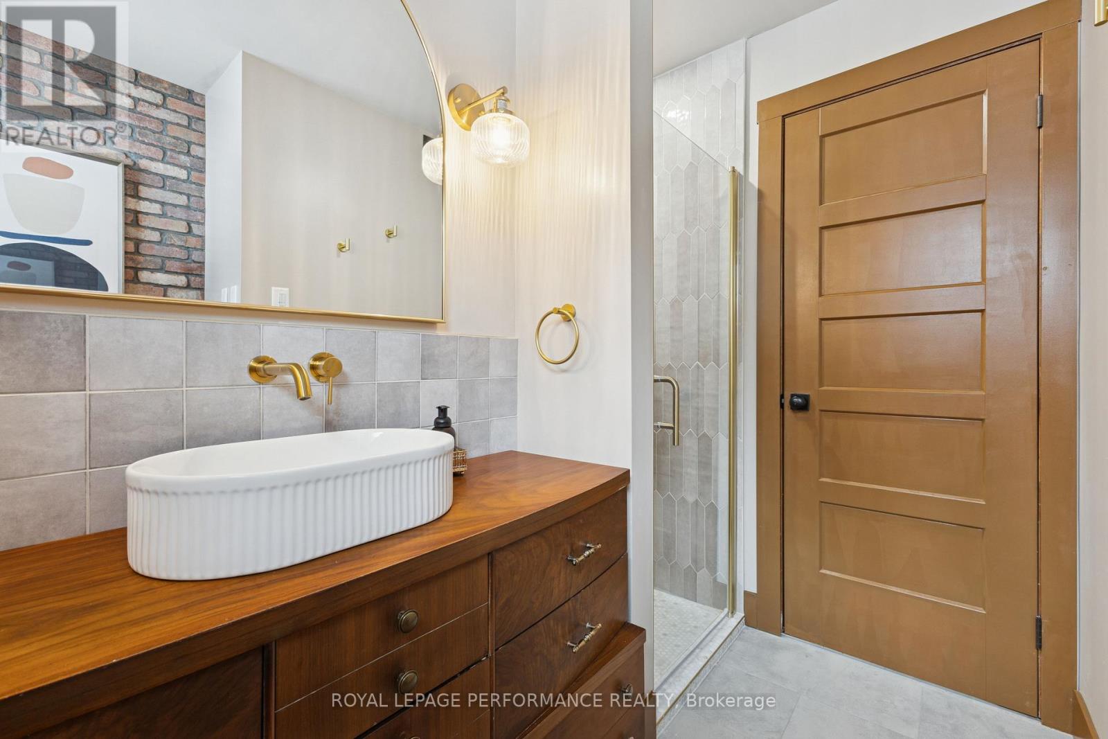 3460 Dessaint Street