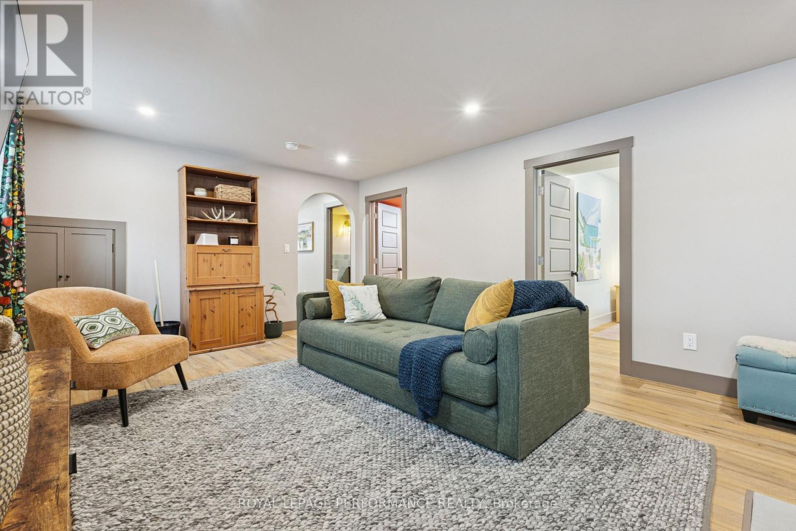 3460 Dessaint Street