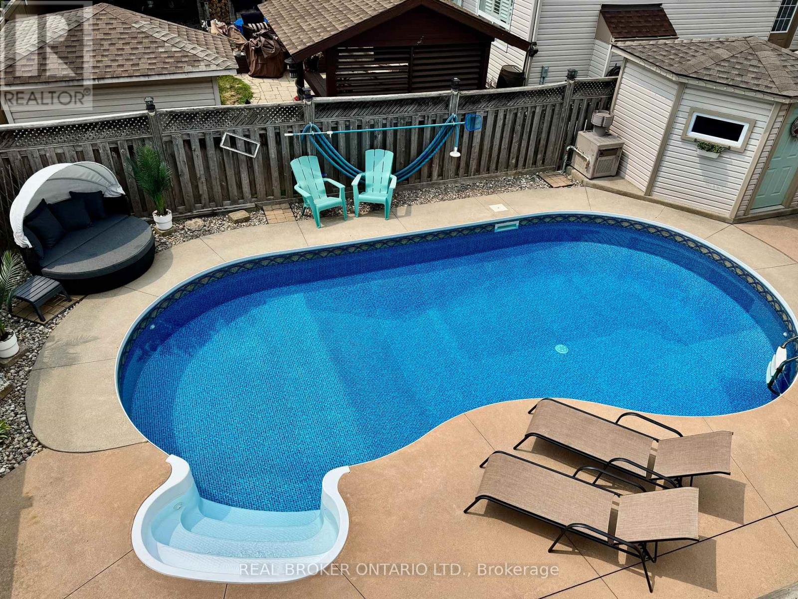 41 Golder's Green Lane