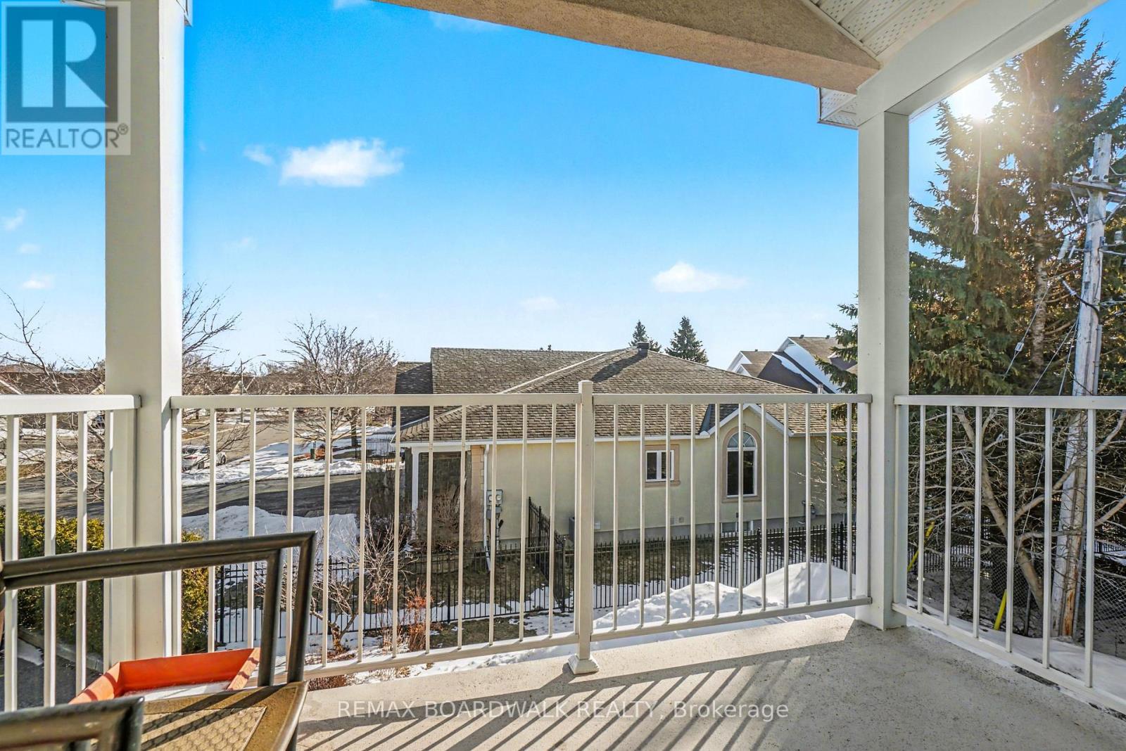 Unit 204 - 32 De La Croisee Street