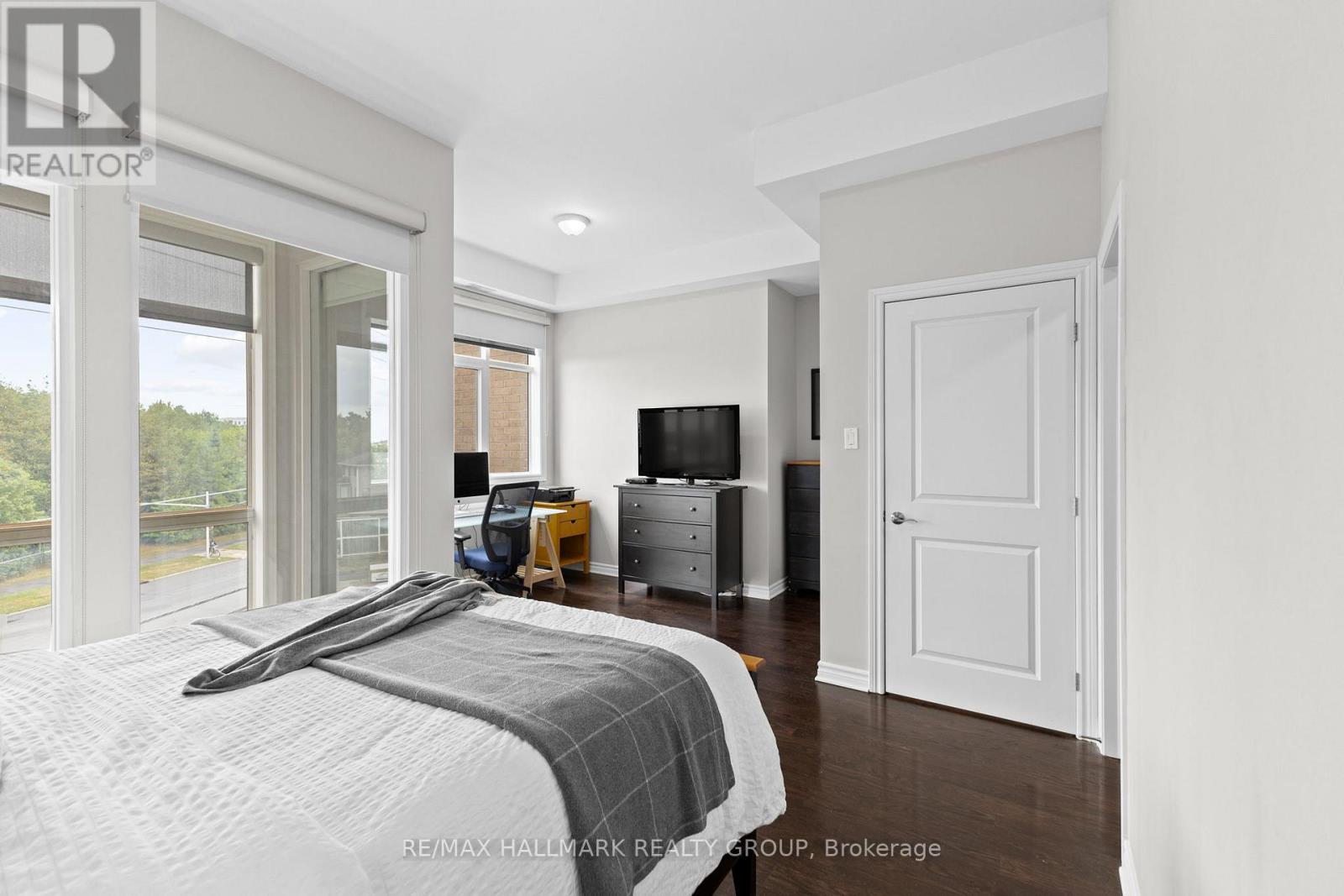 206 - 500 Claridge Drive