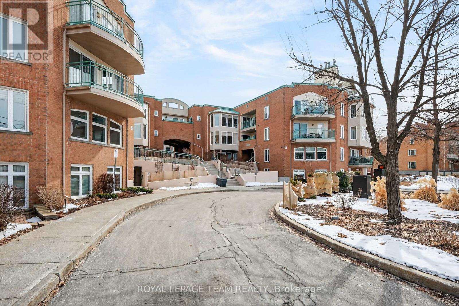 202a - 62 Donald Street