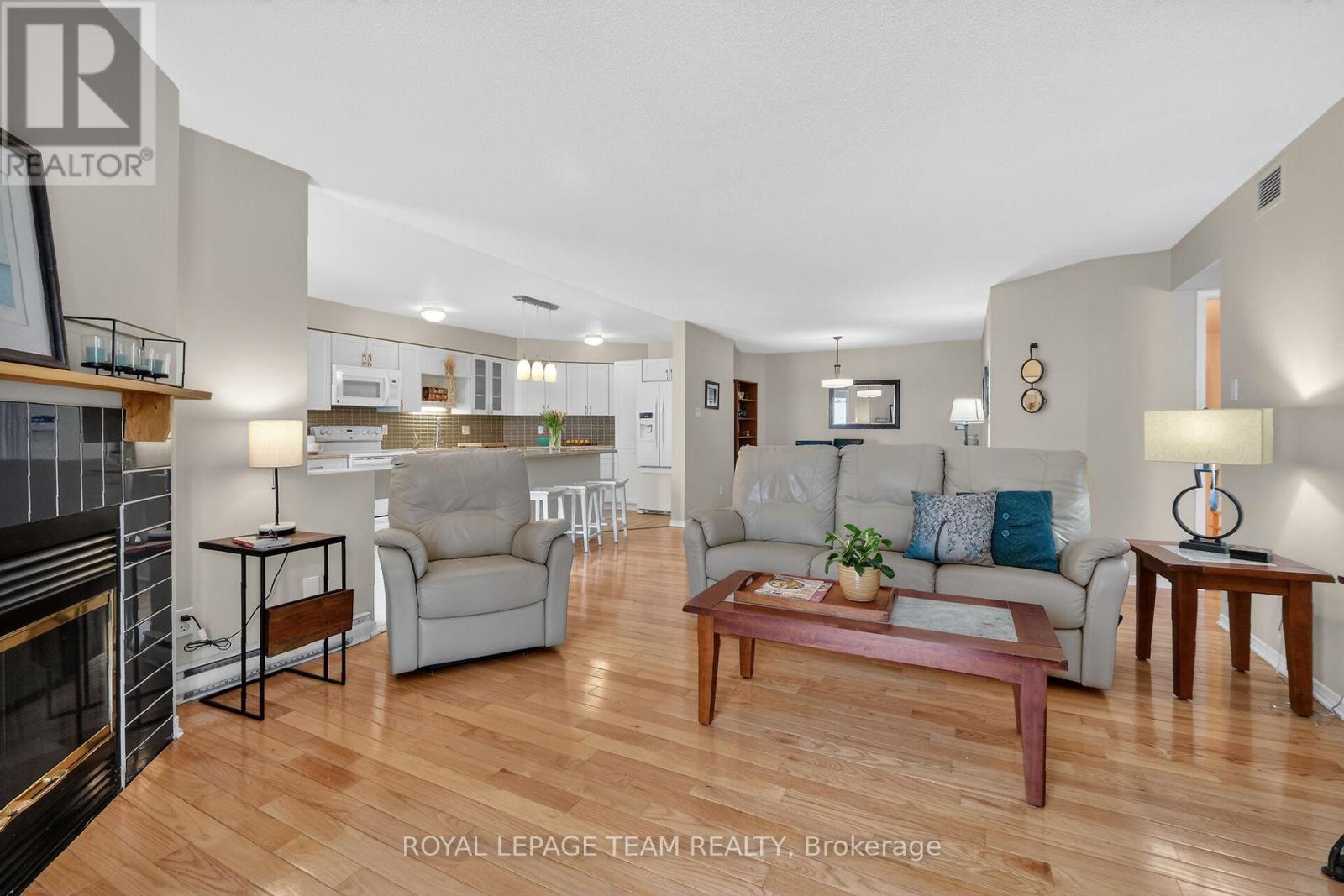 202a - 62 Donald Street