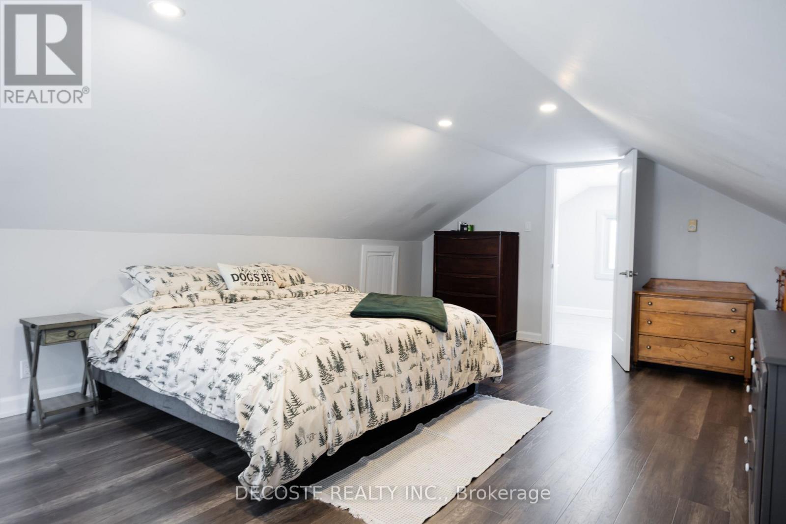 15 Marlborough Street