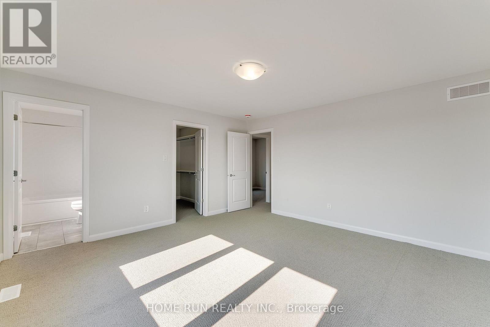 208 Elsie Macgill Walk